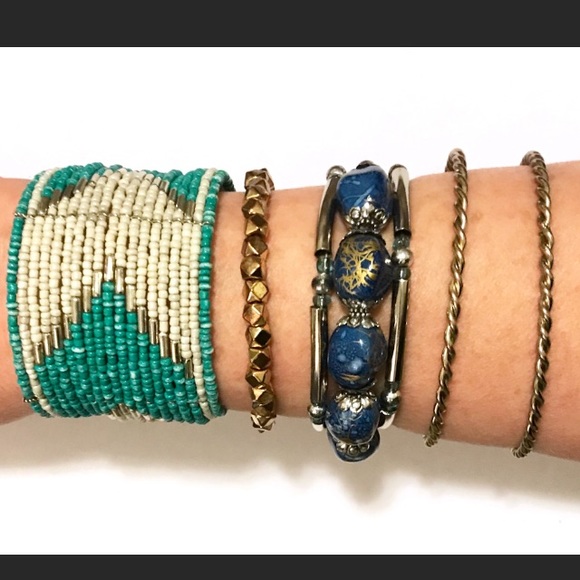 unbranded Jewelry - 5 Bracelet Bundle, in Gently Used Condition.